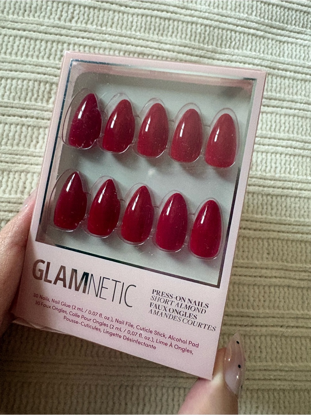 Glamnetic Classic Red Press-On Nails Short Almond - Picture 6 of 9